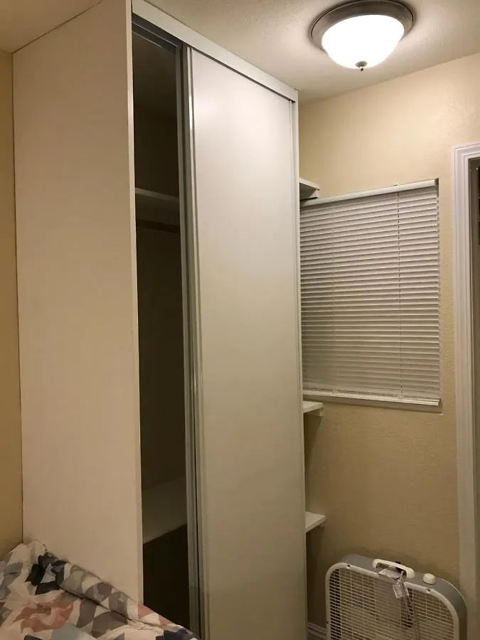 New Bedroom Queen Size Bed At Las Vegas For Rent-2